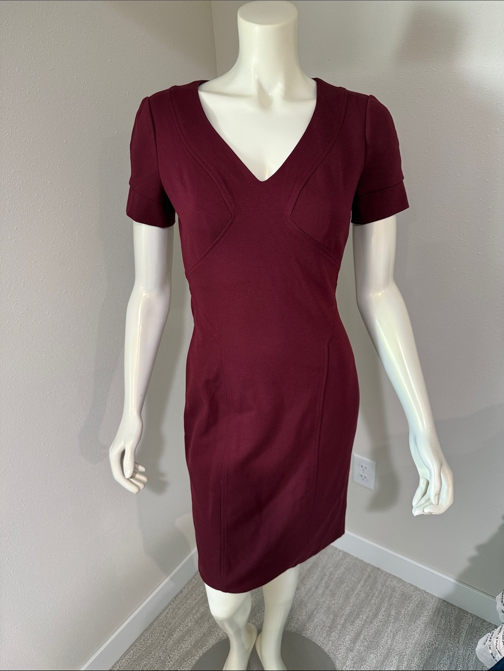 White House Black Market Burgundy V-Neck Short Sleeve Midi Sheath Dress